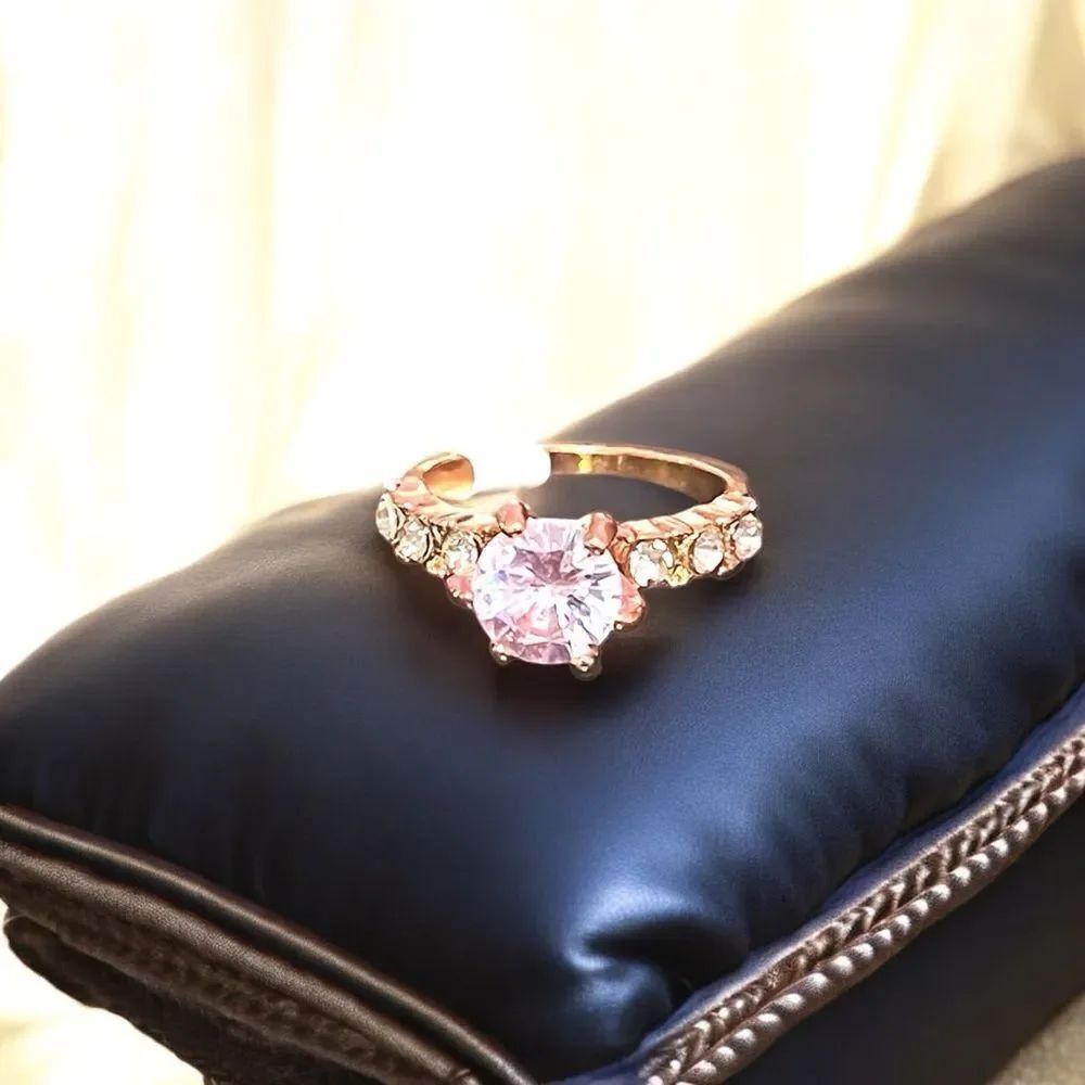 💎2/$30💎 White Cubic Zirconia Gold Tone Ring Size 8.75